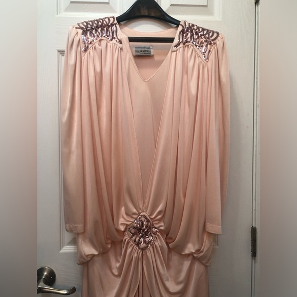 WORN ONCE: “SUSAN ROSELLI FOR VIJACK”CORAL SPECIAL OCCASION DRESS - Picture 2 of 4